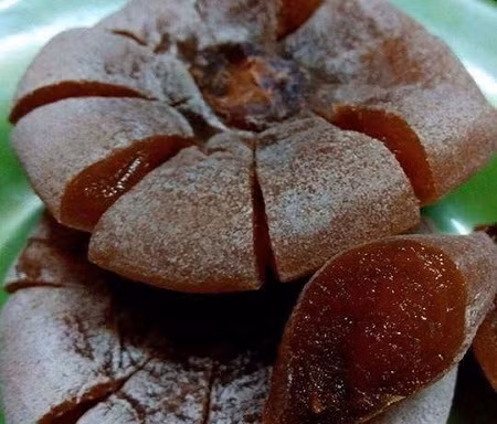 Mứt hồng Trung Quốc thường sẽ không có hạt như mứt hồng Đà Lạt.