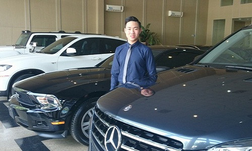 Gap thieu gia 17 tuoi muon buoc khoi cai bong cua bo