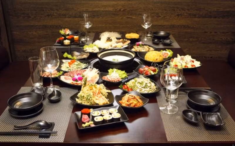 Từ 1- 31/10, nhà Hàng Mishagi (Hà Nội) khuyến mại mua 3 tặng 1 buffet miễn phí cho nhóm 4 người, giảm giá bia, rượu tới 30%.