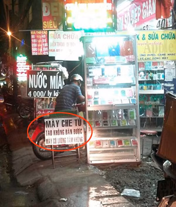 "Mày che tủ, tao không bán được, mày có lương tâm không?", tấm biển khiến không ít người phải cười nghiêng ngả.