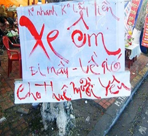 Chủ nhân tấm biển này khá đazinăng vừa chạy xe "đi mây về gió" vừa kiêm thêm dịch vụ cho thuê người yêu "bá đạo".