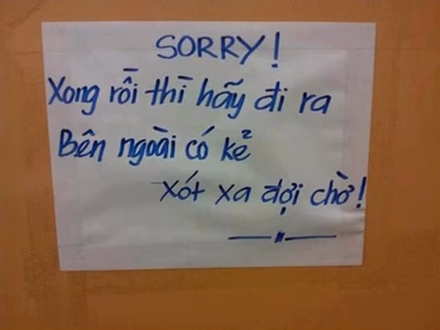 Lại một tấm biển nhắc nhở khéo léo....