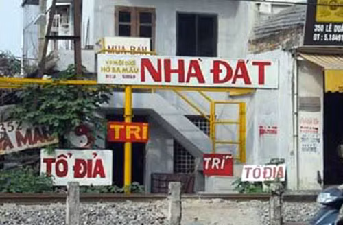 Một rừng biển quảng cáo... vừa trị bệnh vừa kinh doanh nhà đất.