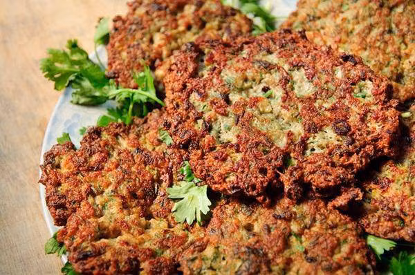 Rươi ngon đang vào mùa, khuyến cáo cần nhớ khi ăn để tránh hại thân - Hình 4 Ruoi ngon dang vao mua, khuyen cao can nho khi an de tranh hai than-Hinh-4