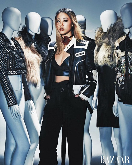 Ngoài việc nổi tiếng vì có gia thế "khủng", Mae Tan còn là người mẫu, stylist tên tuổi và được nhiều hãng thời trang lớn mời gọi.