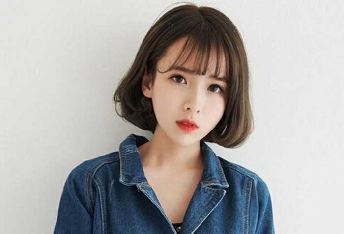 Tóc lob: Dù theo phong cách cá tính, sắc sảo hay ưa chuộng nét đẹp hiền dịu, thanh lịch, thì mái tóc lob đều có thể hoàn thành xuất sắc "nhiệm vụ", mang lại cho bạn vẻ tươi mới, trẻ trung.