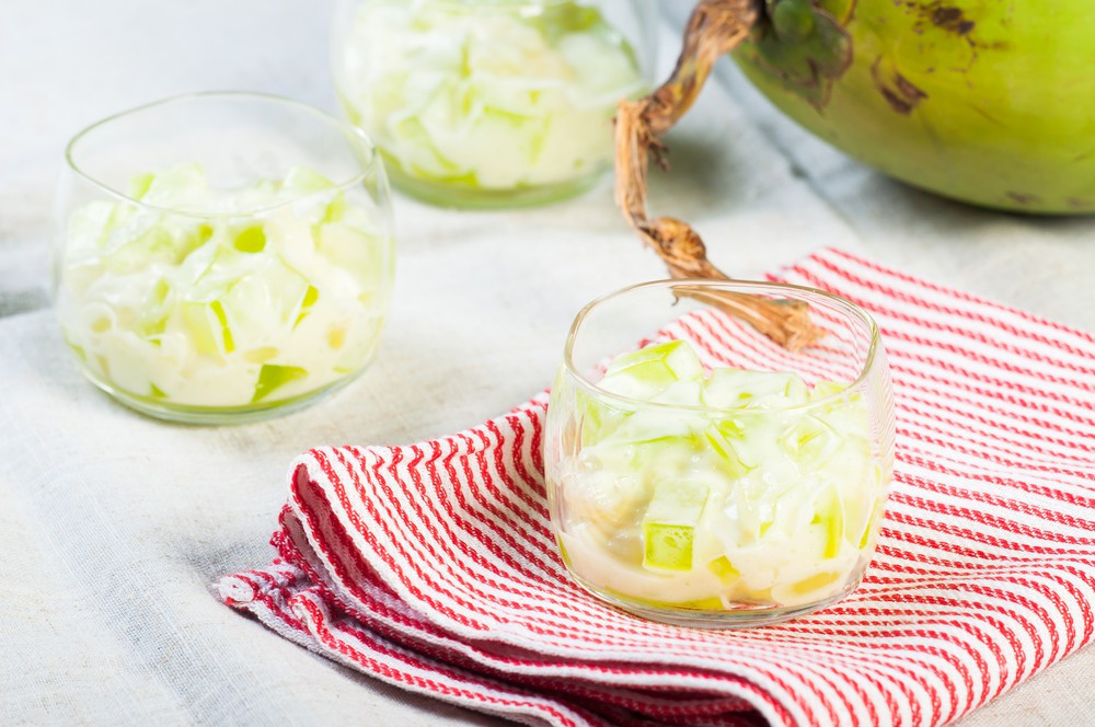 Buko Pandan: Đây là món ăn vặt phổ biến ở Philippines có độ ngon bất ngờ. Chỉ với 5 nguyên liệu dễ tìm, người Philippines đã có thể tạo ra món tráng miệng có vị ngon hoàn hảo.