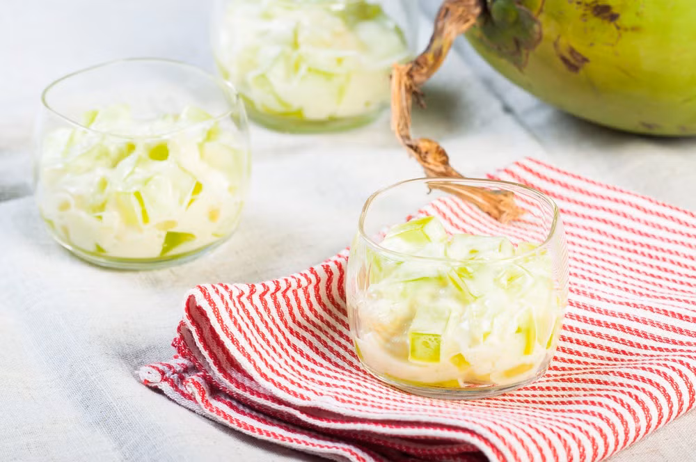 Buko Pandan: Đây là món ăn vặt phổ biến ở Philippines có độ ngon bất ngờ. Chỉ với 5 nguyên liệu dễ tìm, người Philippines đã có thể tạo ra món tráng miệng có vị ngon hoàn hảo.