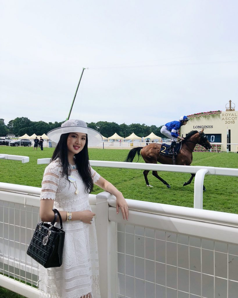 Tuy nhiên, ngoài gu ăn mặc sang chảnh, Annabel vẫn có cuộc sống khá trầm lặng như nhiều du học sinh khác trước khi công bố danh tính tại Le Bal 2018.