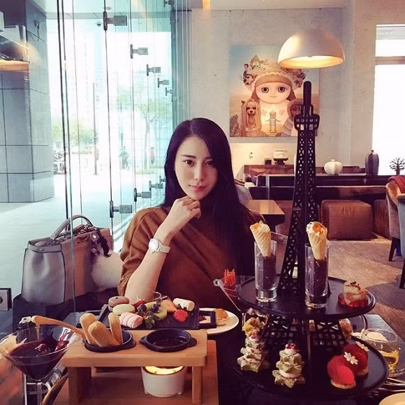 Giàu có và lại có gu thời trang sang chảnh, Instagram của Weymi Cho luôn khiến các cô gái khác ghen tị.