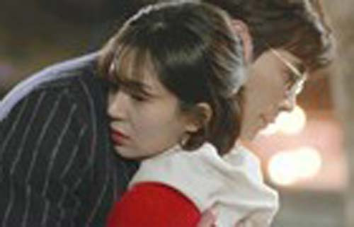 Tinh day sau con say o nha nguoi yeu, bang hoang biet minh bi lua