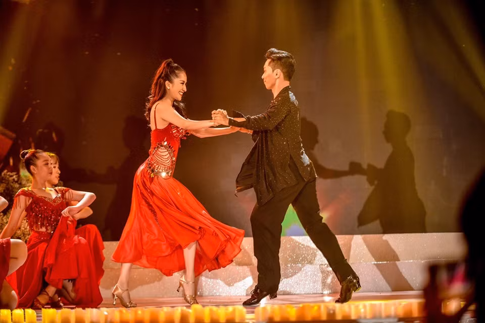 Che do giam can gi giup Khanh Thi giam 12kg chi trong 6 thang?-Hinh-2