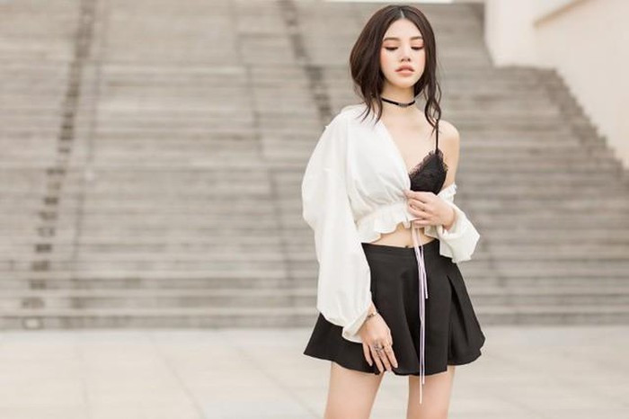 Món đồ đắt nhất mà Jolie bỏ tiền ra mua có giá khoảng hơn 300 triệu đồng. Cô nàng không quan trọng là giá tiền như thế nào, mà là món đồ đó phù hợp và có thể làm tôn lên giá trị của bản thân.