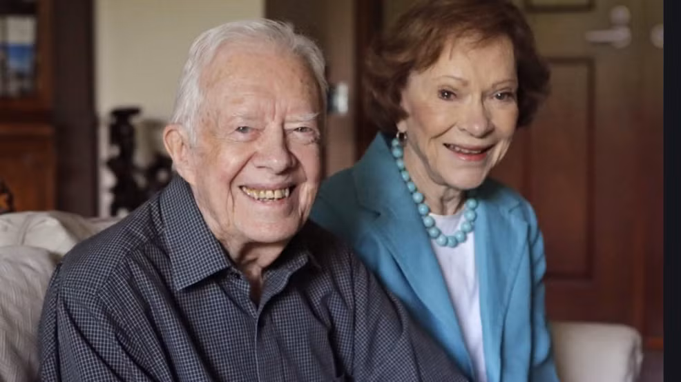 Ông Jimmy Carter vẫn dạy các lớp chủ nhật tại Nhà thờ Maranatha ở Plains. Thậm chí ông cùng phu nhân Rosalynn còn định đi tới Nashville, Tennesse để giúp người dân xây nhà ở từ thiện.