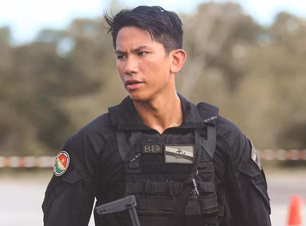 Vẻ nam tính và thân hình chuẩn 6 múi của chàng Hoàng tử Brunei khiến bao cô gái mê mẩn. Ảnh: Internet. Video "Bí quyết làm đẹp của sao Việt". Nguồn: VTC.