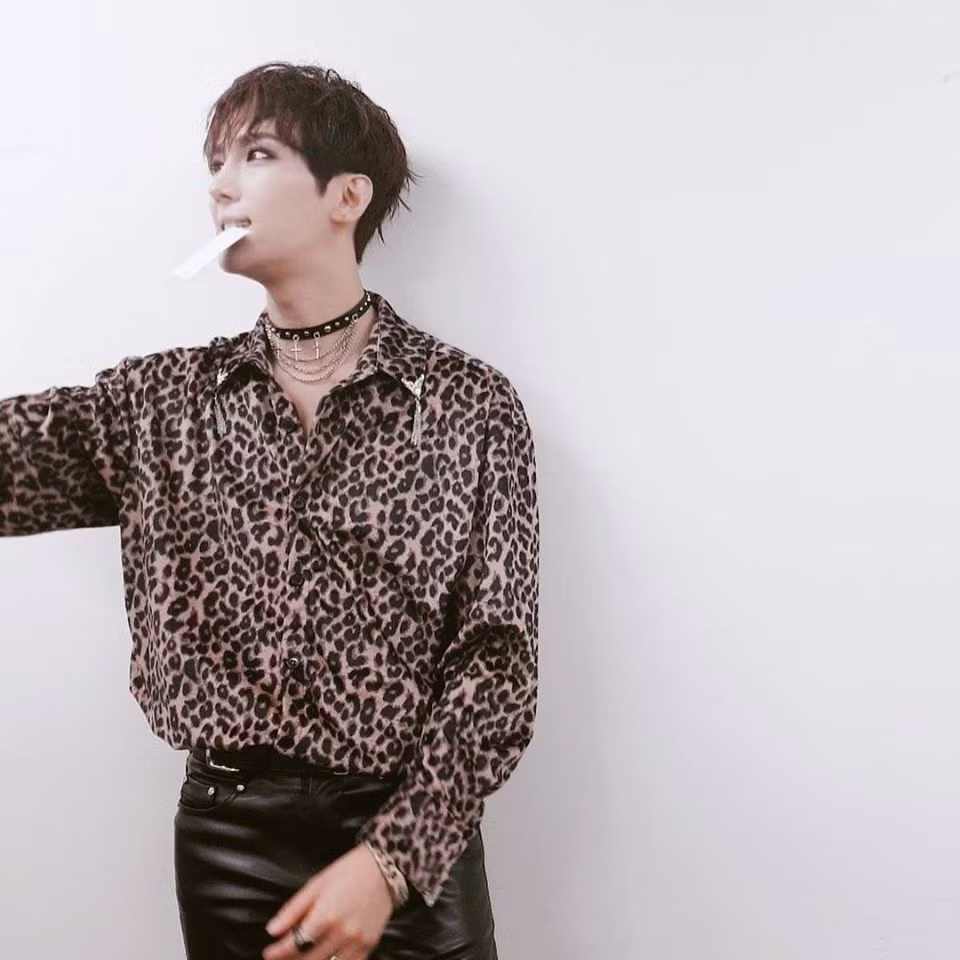 Phong cách thời trang trẻ trung cá tính của Park Jung Min được nhiều người hâm mộ ngưỡng mộ.