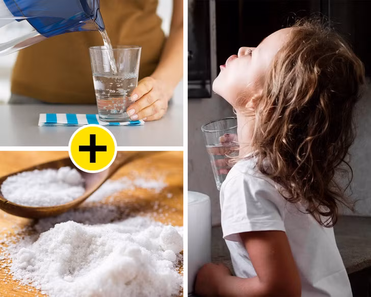 Chuẩn bị nước muối súc miệng: Súc miệng bằng nước muối có thể tạm thời làm giảm các triệu chứng đau họng. Tất cả những gì bạn cần làm là thêm 1/4 đến 1/2 muỗng cà phê muối vào một cốc nước (tốt nhất là nước ấm) và khuấy đều. Để có kết quả tốt hơn, bạn cũng có thể thêm một muỗng cà phê baking soda vào dung dịch.