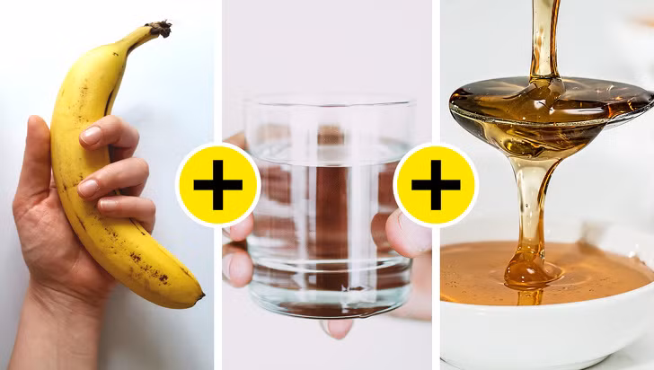 Trộn chuối, nước và mật ong: Phương thuốc này có thể làm dịu cơn ho phế quản. Đầu tiên, bạn sẽ cần đun sôi một ít nước, sau đó bóc vỏ chuối và nghiền chúng thành một món nhuyễn. Cho hỗn hợp vào nồi và đổ nước vào. Đun sôi trong 30 phút. Sau đó để hỗn hợp nguội và thêm một thìa mật ong. Cho trẻ uống 100 ml mỗi ngày chia làm 4 lần.