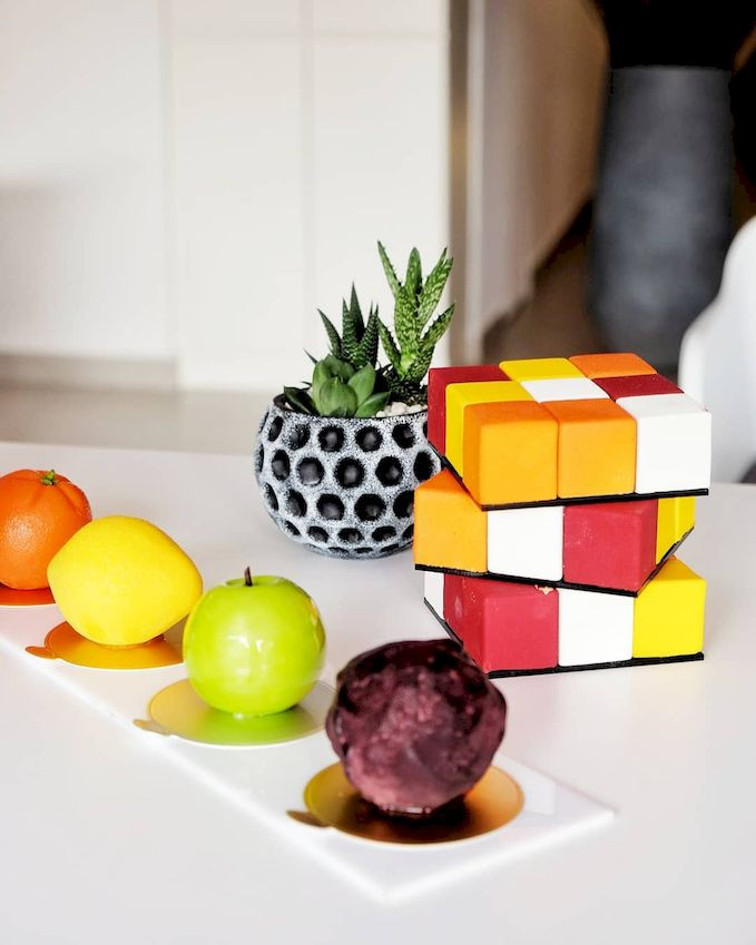 Nếu không nhìn kỹ, chắc chắn bạn khó lòng nhận ra đây là món bánh tráng miệng chứ không phải hoa quả.