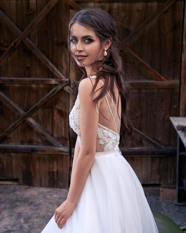 Ít ai ngờ rằng Mariya Vasilevich từng giành giải cao nhất trong cuộc thi nhan sắc của Belarus vào năm 2018 và lọt vào top 5 nhan sắc quyến rũ nhất hành tinh tại Miss World 2018.