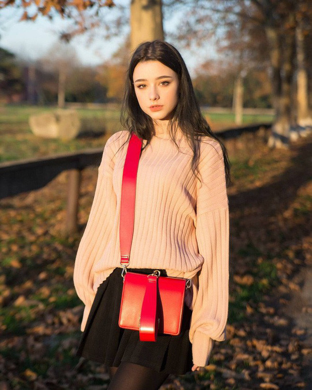 Người đẹp chia sẻ thêm, điều quan trọng nhất để có một làn da đẹp là nên ngủ đủ giấc, ăn thức ăn lành mạnh và chăm chỉ luyện tập thể thao.