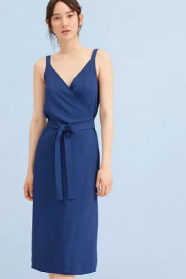 Diện đồ ton-sur-ton sẽ giúp nàng hóa quý cô sang trọng.