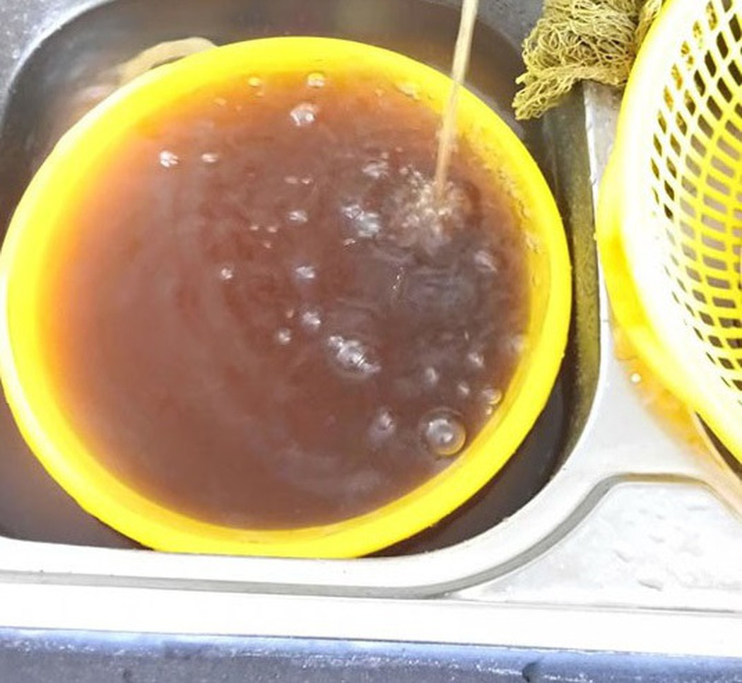 Một trong những nguyên nhân gây tử vong là do sử dụng nguồn nước bị ô nhiễm. Đây là mối đe dọa nghiêm trọng đến sức khỏe, thậm chí cả tính mạng của người dân.