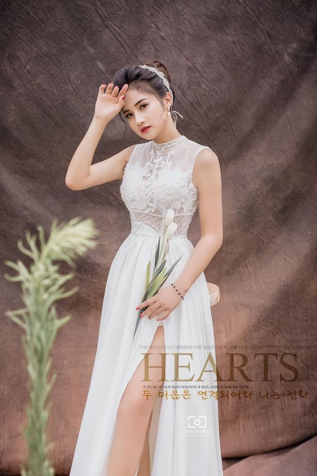 Thanh Hằng thường xuyên thực hiện các bộ ảnh thời trang. Ảnh: FBNV. Video "Minh Hằng chia sẻ về phong cách thời trang". Nguồn: VTC.