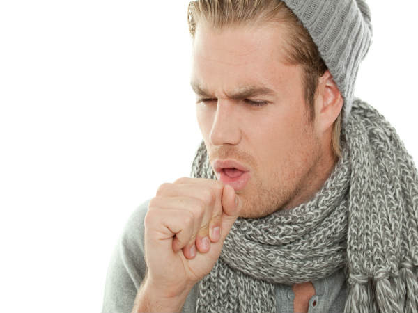 Ho kéo dài: Ho trở thành mãn tính, kéo dài, không đỡ thì đó cũng là dấu hiệu của bệnh ung thư phổi ở nam giới.