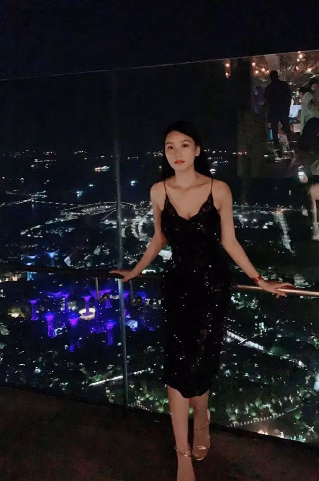 Với đặc thù công việc, Lương Giang cũng có niềm yêu thích đặc biệt dành cho thời trang.