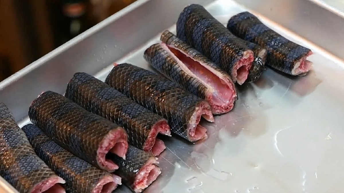 Dùng bữa bên trong nhà hàng này khiến du khách cảm giác như đến một nhà người quen để dùng bữa.