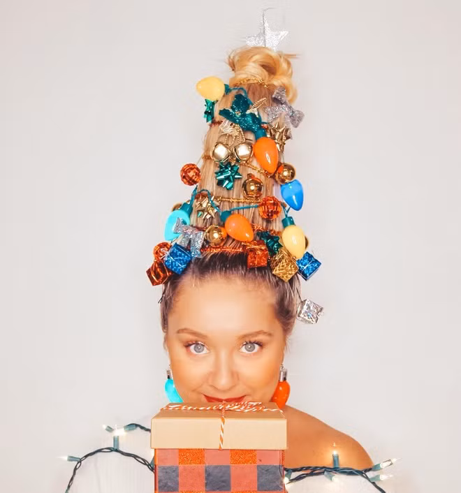 Để có thành quả đẹp nhất nhiều bạn trẻ thường sử dụng tóc giả.