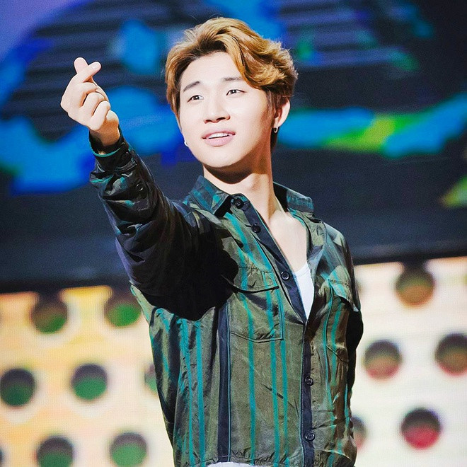 Daesung có quy trình làm sạch da hoàn hảo đến mức G-Dragon từng đề cập đến việc muốn "đánh cắp" nó. Anh chàng mắt hí đáng yêu của Big Bang sẽ rửa tay thật sạch trước khi rửa mặt. Sau đó massage da theo chiều hướng lên nhằm hạn chế tình trạng da bị chảy xệ. Daesung không bao giờ làm sạch da quá nhiều lần trong một ngày vì anh cho rằng đó là nguyên nhân khiến da bị mất đi nhiều độ ẩm và buộc tuyến bã nhờn phải tăng tiết dầu để bù lại sự thiếu hụt ấy.