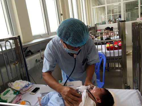 Cum A co the gay tu vong, khi nao can dua tre di vien?