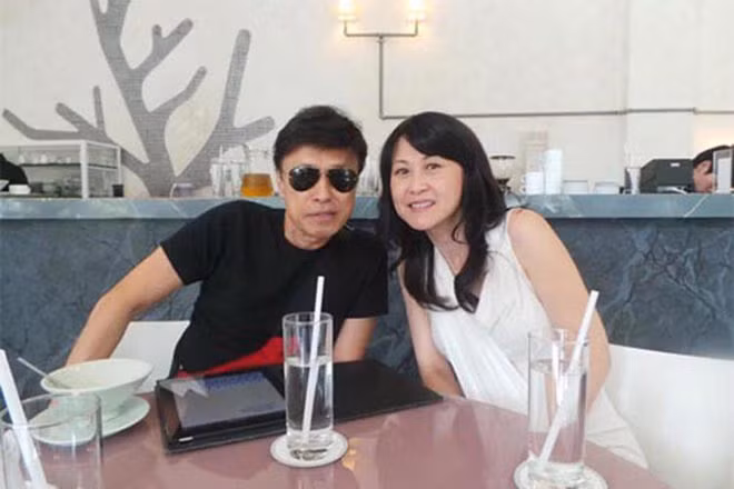 Gia the ba xa kem 14 tuoi, ngai xuat hien truoc dam dong cua danh ca Tuan Ngoc-Hinh-3