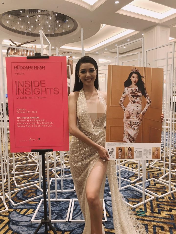 Khi đi dự sự kiện thời trang, nàng á hậu chọn chiếc váy xẻ sâu ở phần ngực, xuyên thấu khiến người đối diện "đỏ mặt".