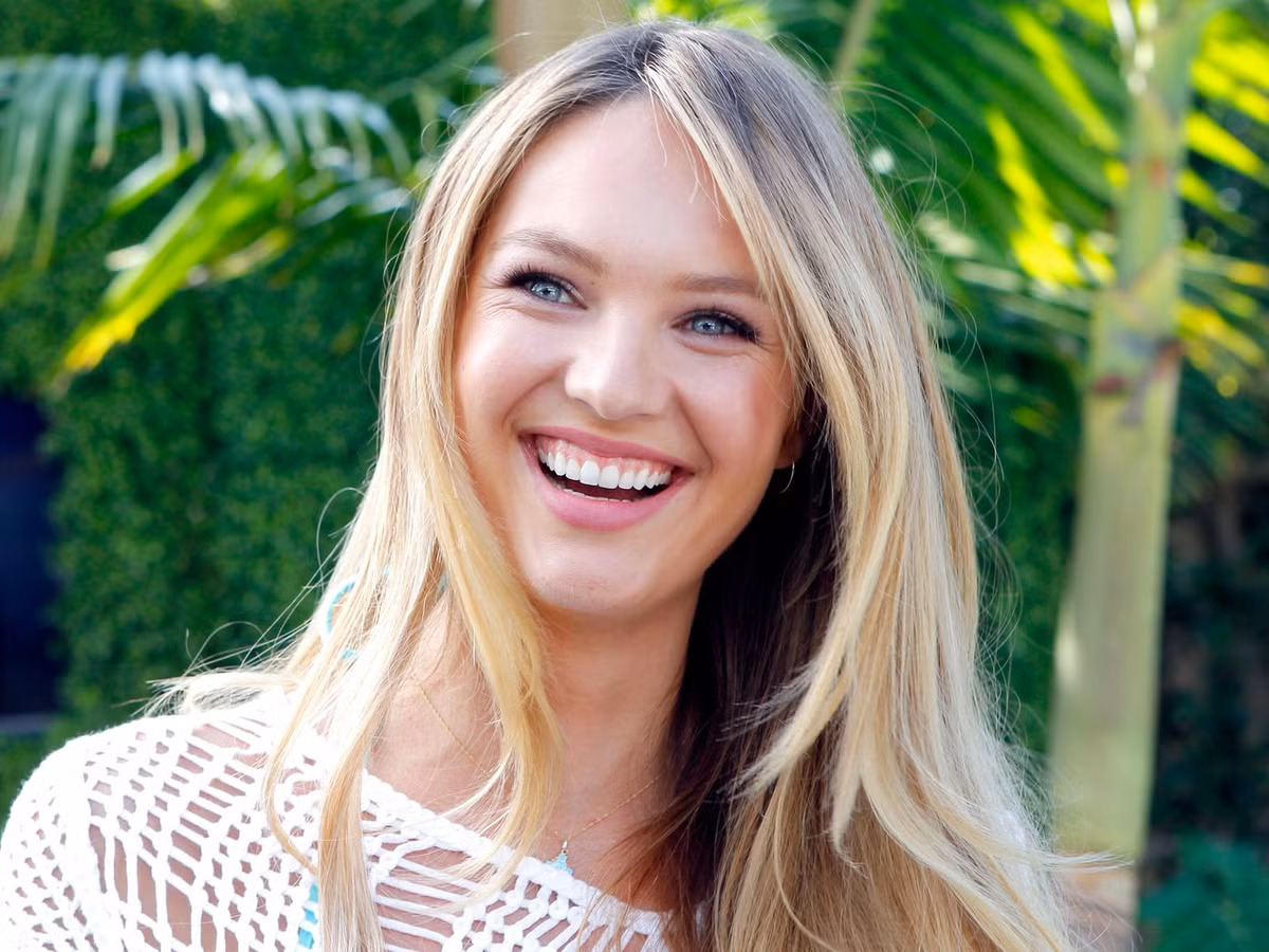 Cười thật nhiều cũng là cách giúp Candice đốt năng lượng dư thừa. Khi bạn cười sẽ mang lại nhiều tác động cho cơ thể và làm gia tăng quá trình đốt cháy năng lượng. Theo các nhà nghiên cứu, 15 phút cười sảng khoái cũng có thể giúp bạn tiêu hao số calo tương đương với một đường chạy 800m. Đồng thời, khi cười cũng giúp cho cơ bụng săn chắc hơn.