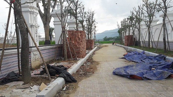 Cu ba 78 tuoi xay biet thu hang chuc ty dong khien dan ngheo ngo ngang-Hinh-10