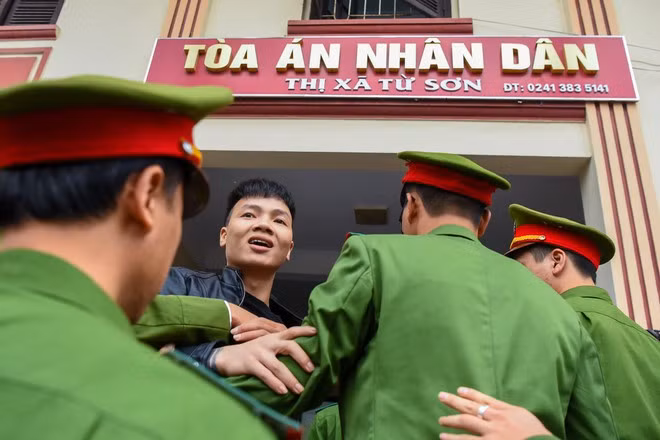 Tuong Nguyen Huu Cau: 