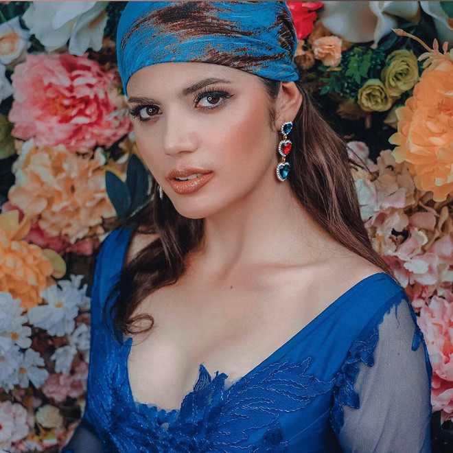 Những hình ảnh diện trang phục gợi cảm khoe vóc dáng nóng bỏng của mỹ nhân sẽ đồng hành cùng đoàn thể thao Việt Nam tại lễ khai mạc SEA Games 30 luôn nhận được lượt yêu thích “khủng”.