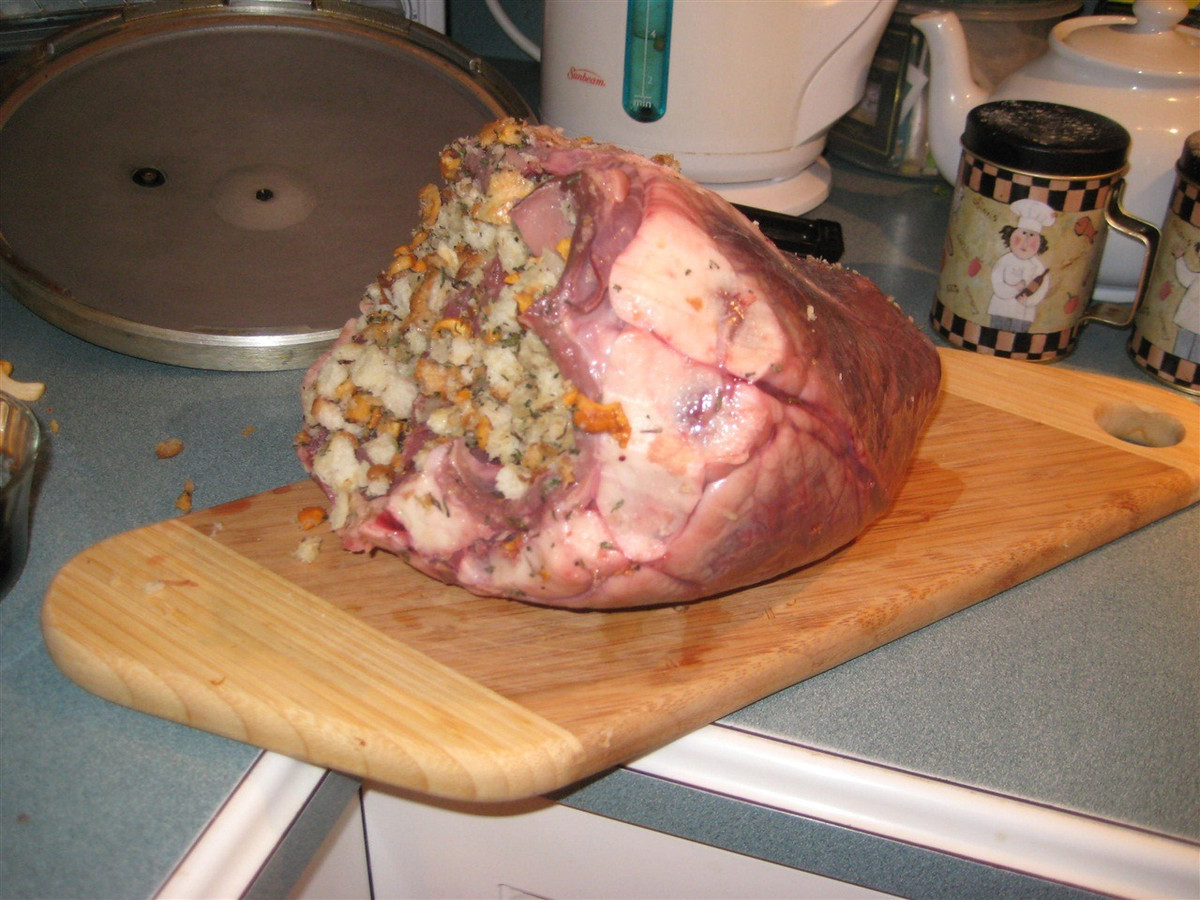 Món tim nhồi, Canada: Trên thực tế, dù về hình thức món ăn có thể khiến nhiều người không quen sẽ sợ hãi nhưng đây là một món ăn rất thú vị.