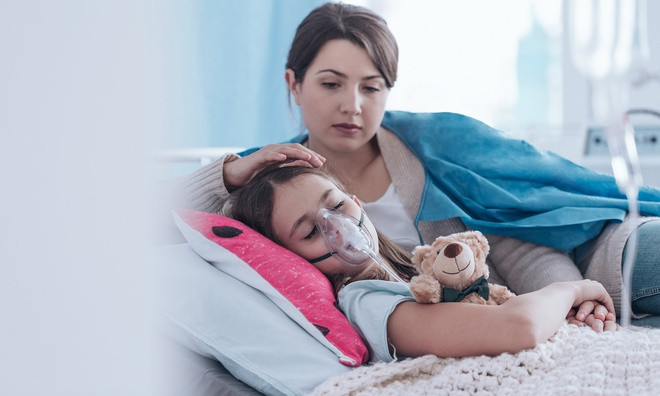 U xơ nang: Đây là bệnh di truyền kéo dài suốt đời có thể gây nhiễm trùng phổi dai dẳng và làm giảm khả năng thở theo thời gian. Các nhà nghiên cứu tại Đại học Washington (Mỹ) phát hiện mối quan hệ đáng kể giữa lượng hạt mịn trong không khí với số lượng ca nhiễm trùng phổi liên quan u xơ nang. Mức độ ô nhiễm không khí cao có thể gây ra và làm trầm trọng thêm sự phát triển của căn bệnh này. Ảnh: Dailymail.