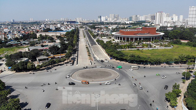 Điểm quay đầu của đường đua nơi gần với đại lộ Thăng Long.