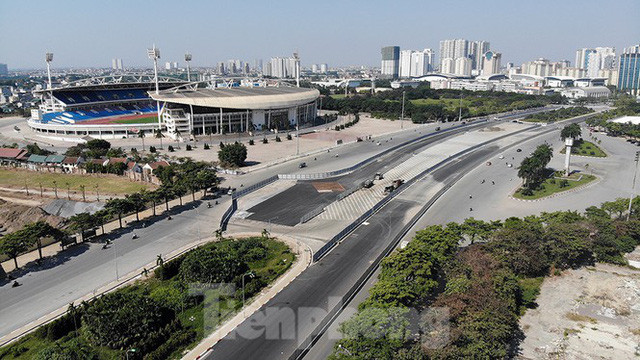 Những nơi đường đua trên phố cơ bản đã được tiến hành trải thảm nhựa mới theo tiêu chuẩn Grade 1 của giải đua F1 thế giới.