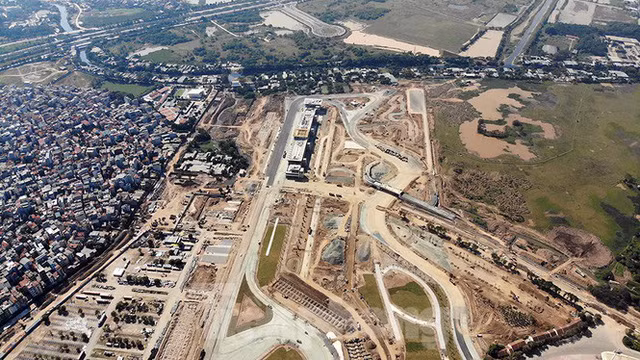 Toàn cảnh khu vực nhà điều hành trung tâm có chiều cao 3 tầng, nơi đây là trái tim của giải đua F1.