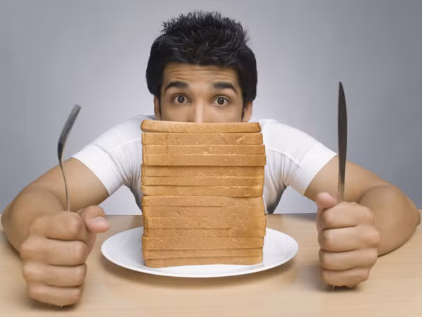 Moi nguy hai dang so neu thuong xuyen an sang bang banh my-Hinh-2