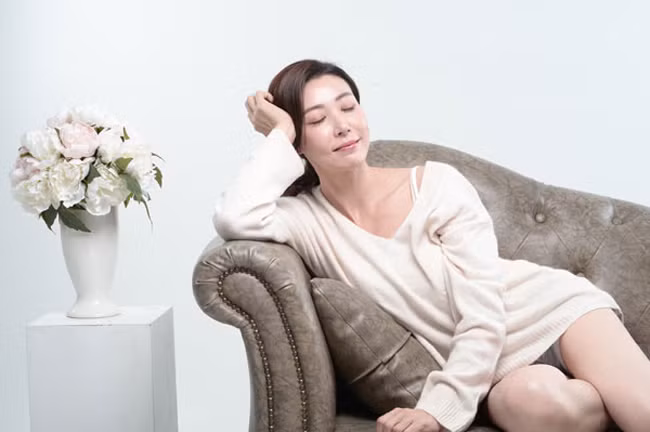 2 my nhan bi dieu tra vi nghi ban dam tien ty gio ra sao?-Hinh-12