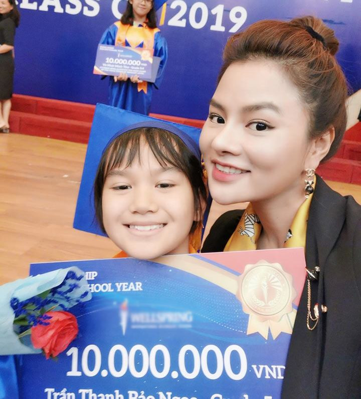 Vu Thu Phuong dinh chinh chong khong thuoc Hoang toc Campuchia-Hinh-5