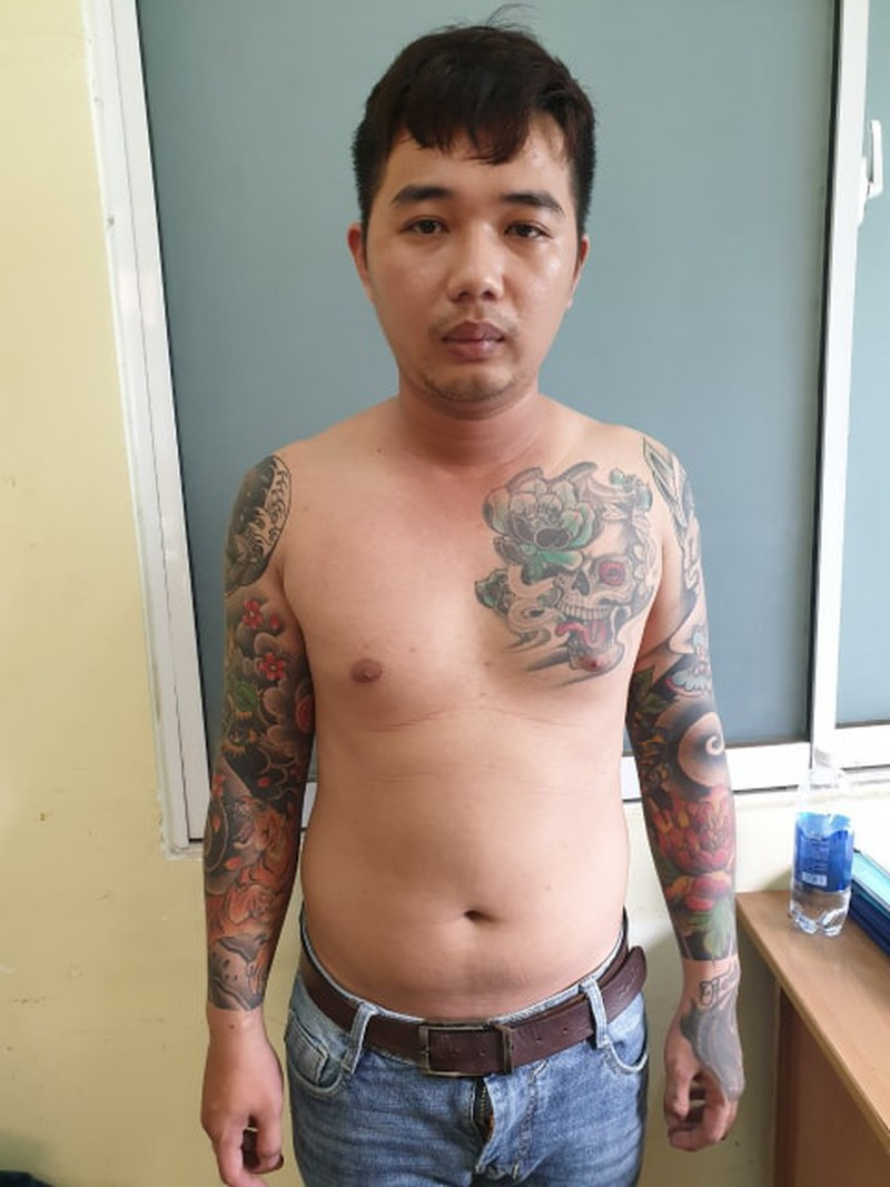 Bat sung o Tan Son Nhat, truy ra kho hung khi trong cu xa