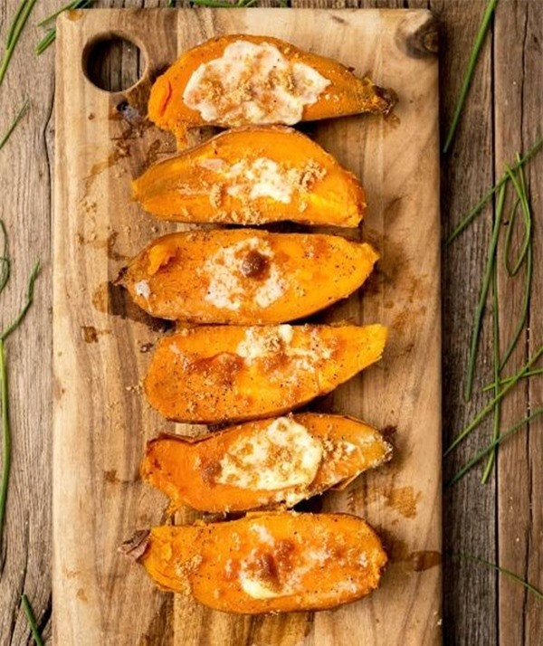 5 thuc pham giup da cang mong, trong veo nhu suong chang can kem duong-Hinh-3